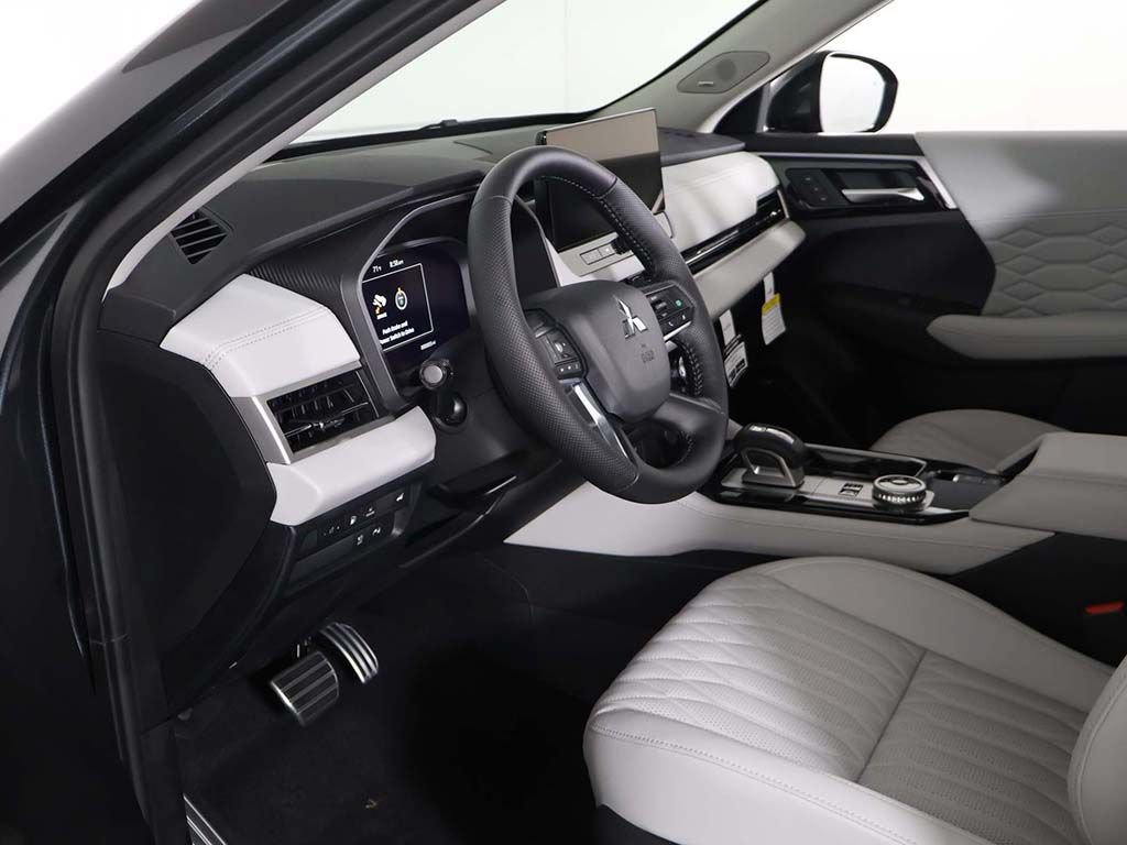 New 2026 Mitsubishi Outlander SEL AWD/4WD image 31