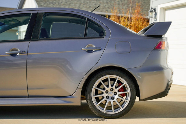 Used 2015 Mitsubishi Lancer Evolution GSR image 5