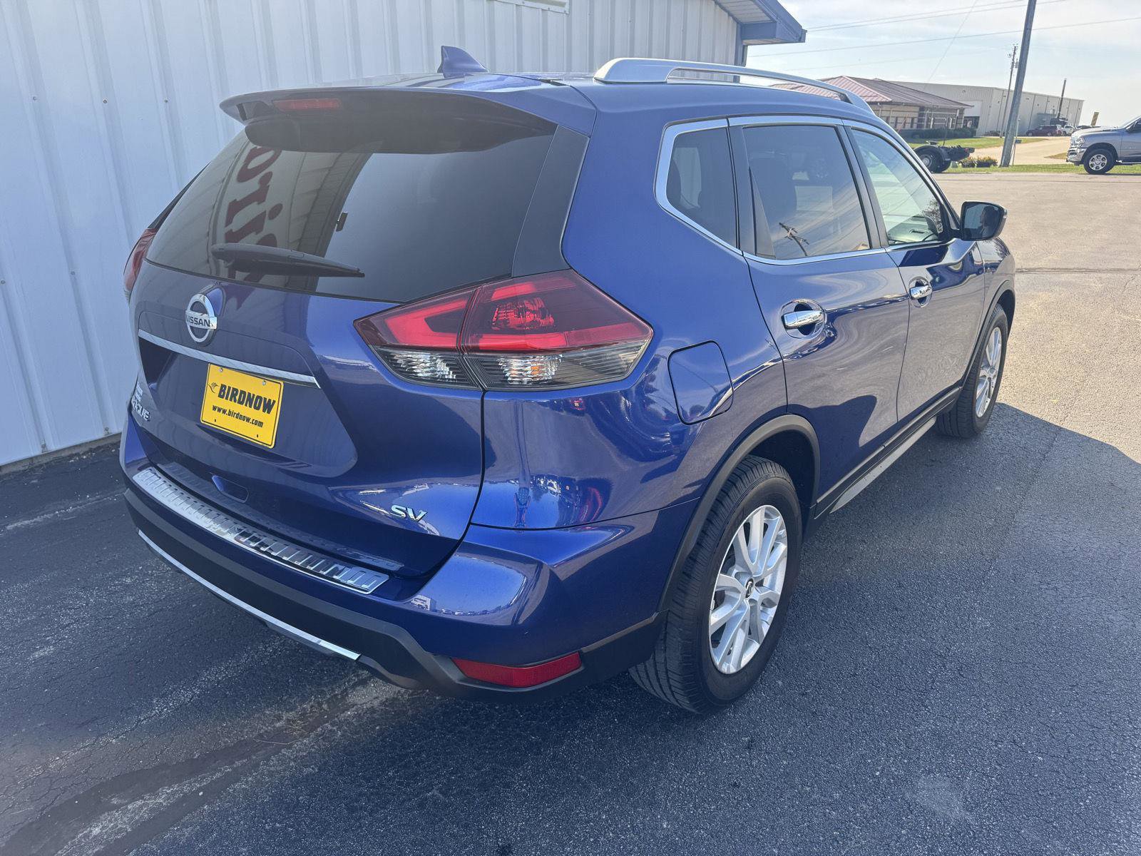Used 2018 Nissan Rogue SV image 8