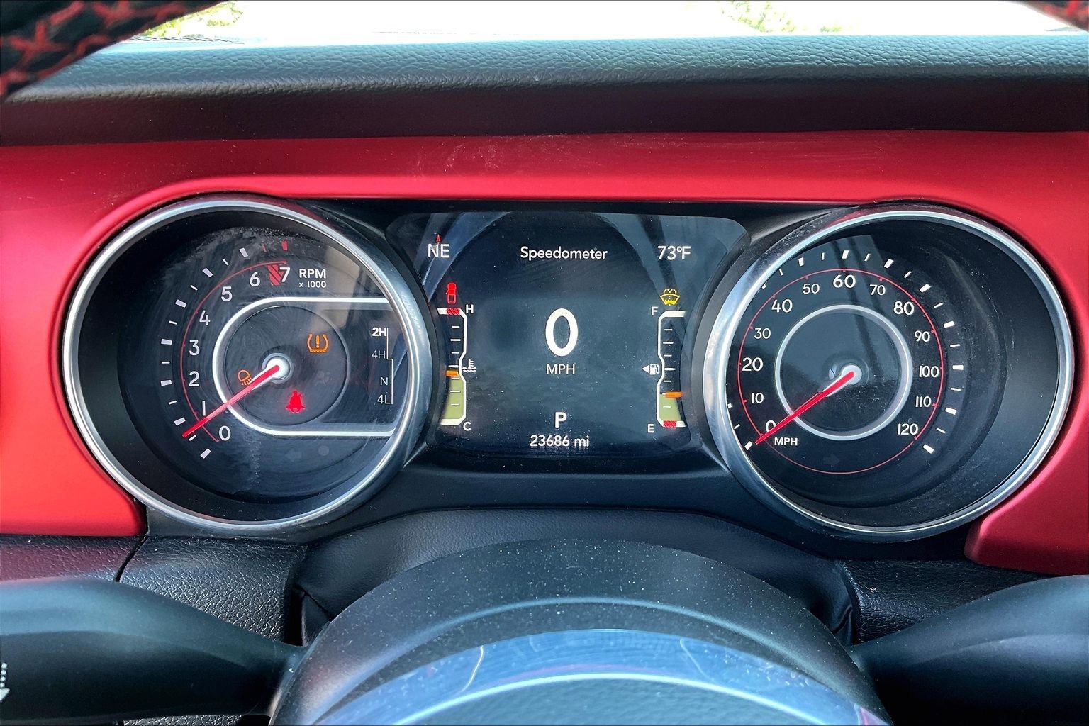 Used 2022 Jeep Gladiator Rubicon w/ Cold Weather Group AWD/4WD image 21