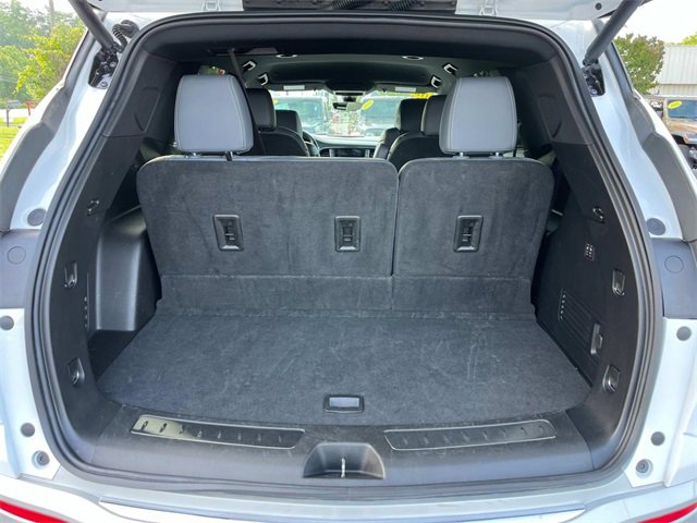 Used 2024 Buick Enclave Premium image 19