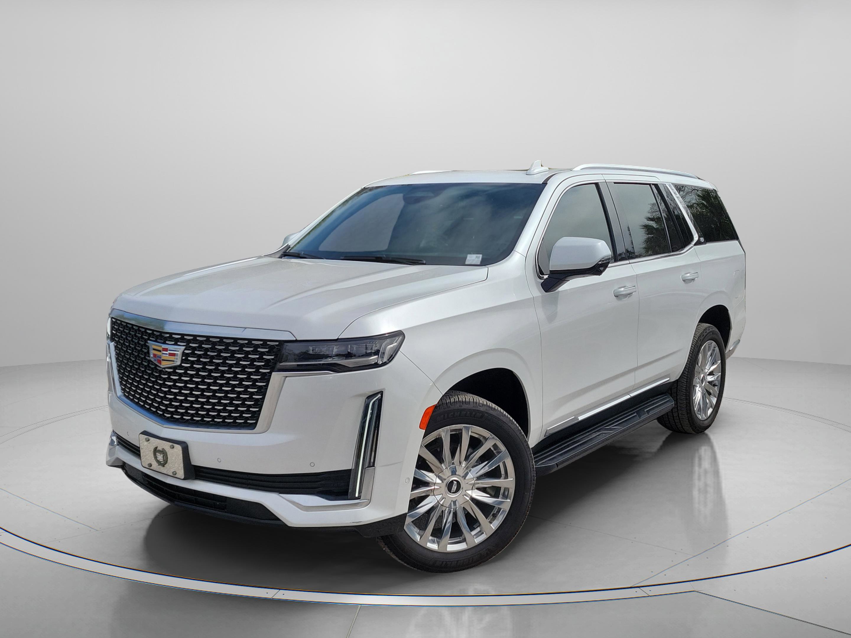 Used 2022 Cadillac Escalade Premium Luxury image 2