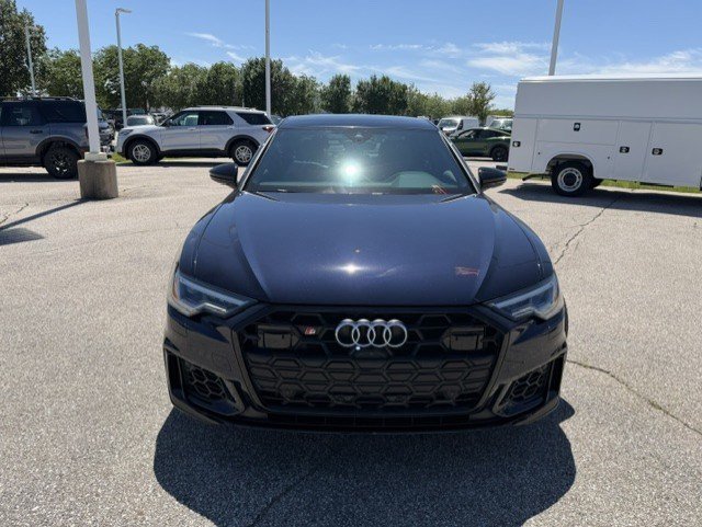 Used 2025 Audi S6 Premium Plus w/ Premium Plus Package AWD/4WD image 2