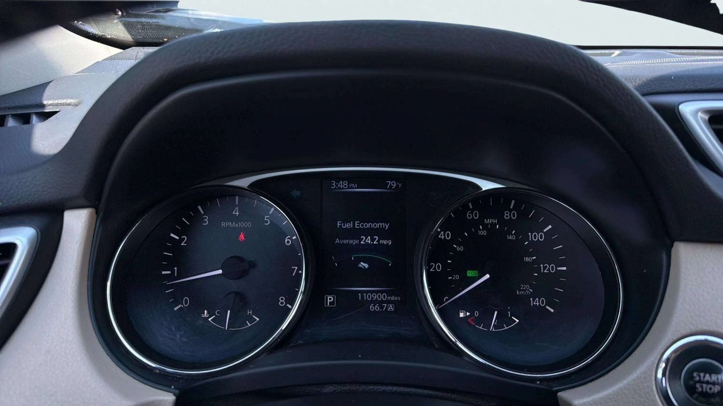 Used 2016 Nissan Rogue SL AWD/4WD image 9