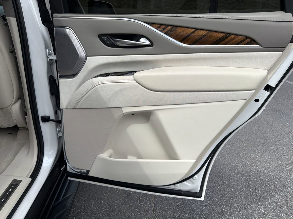 Certified 2021 Cadillac Escalade Premium Luxury Platinum image 16