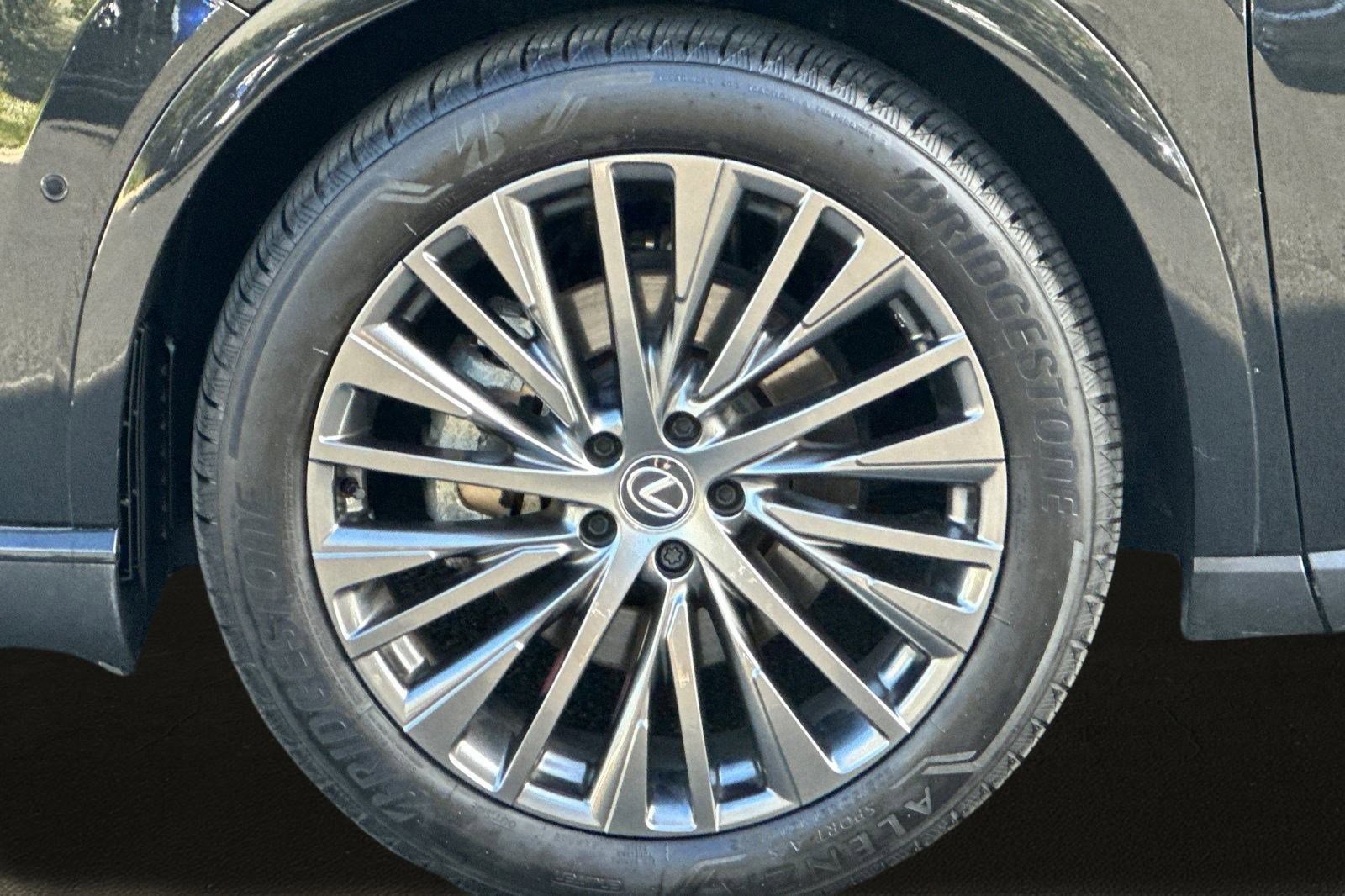 Certified 2024 Lexus RX 350 AWD image 12