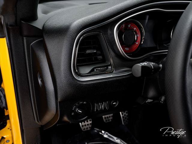 Used 2017 Dodge Challenger SRT Hellcat RWD image 30