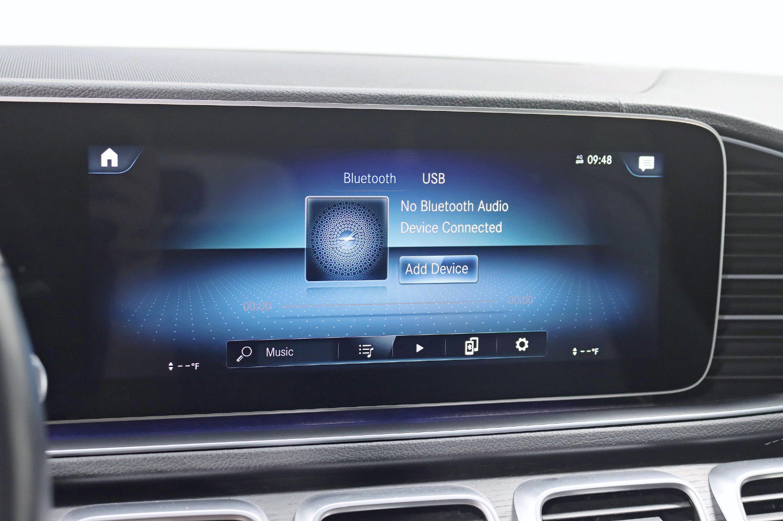 Used 2022 Mercedes-Benz GLS 450 4MATIC w/ AMG Line Exterior image 27