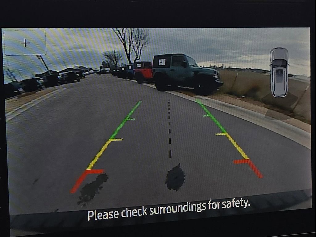 Used 2023 Ford Explorer XLT w/ Equipment Group 202A image 15