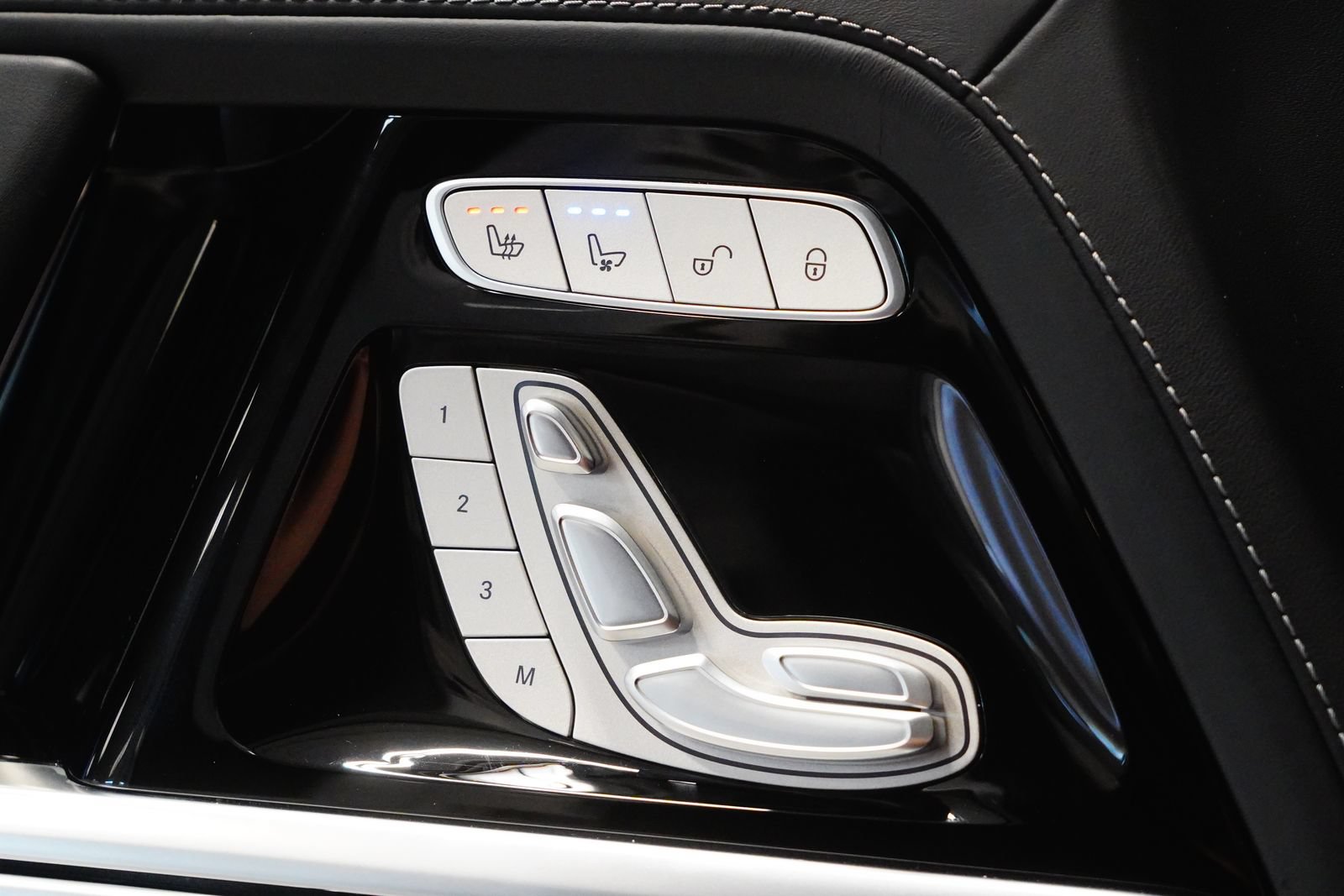 Certified 2026 Mercedes-Benz G 63 AMG 4MATIC image 28