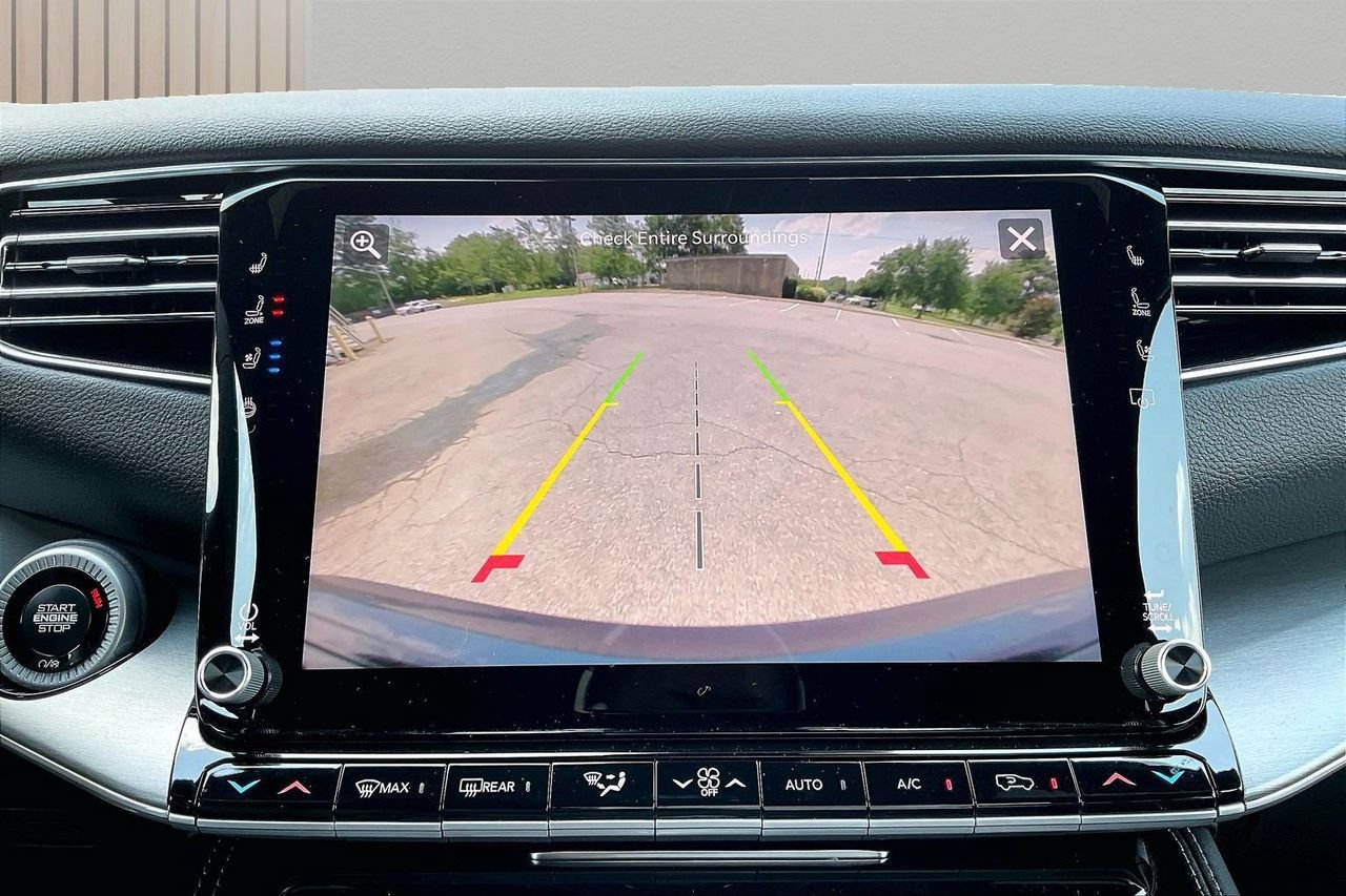 New 2026 Jeep Grand Wagoneer 4WD image 15
