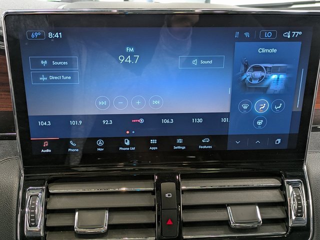 Certified 2022 Lincoln Navigator Reserve image 11