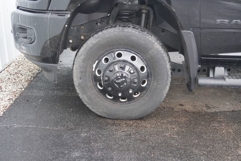 Used 2024 RAM 3500 Big Horn w/ Night Edition image 6