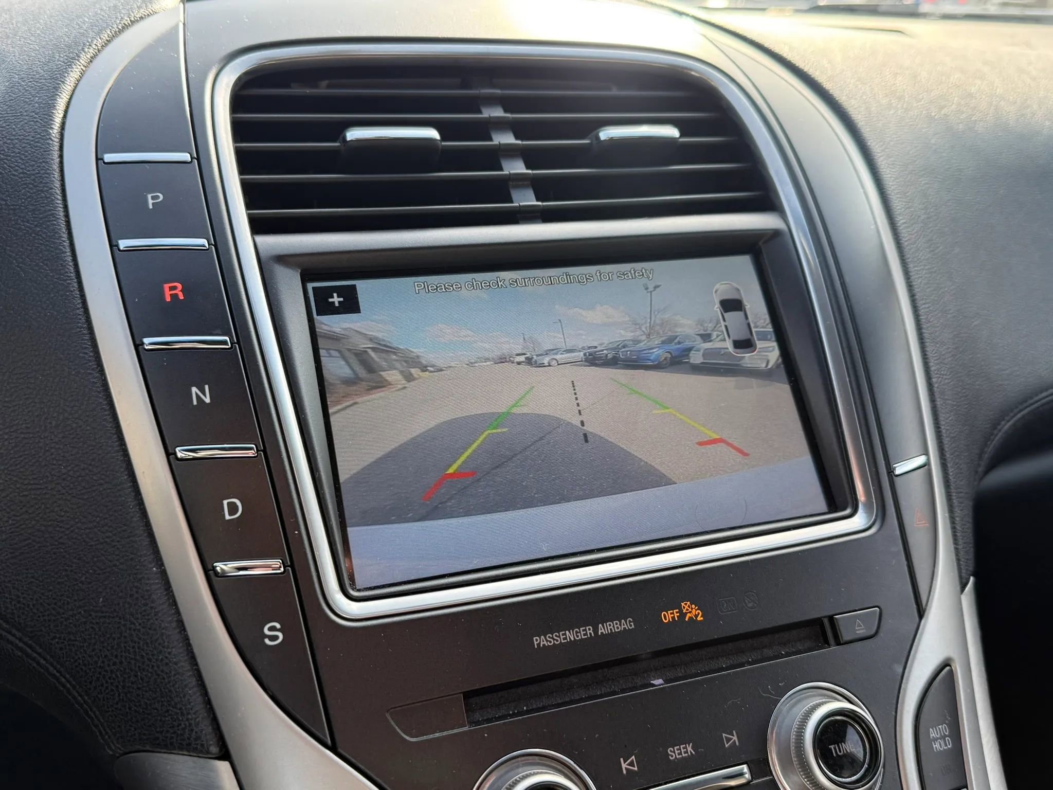 Used 2017 Lincoln MKX Premiere image 18