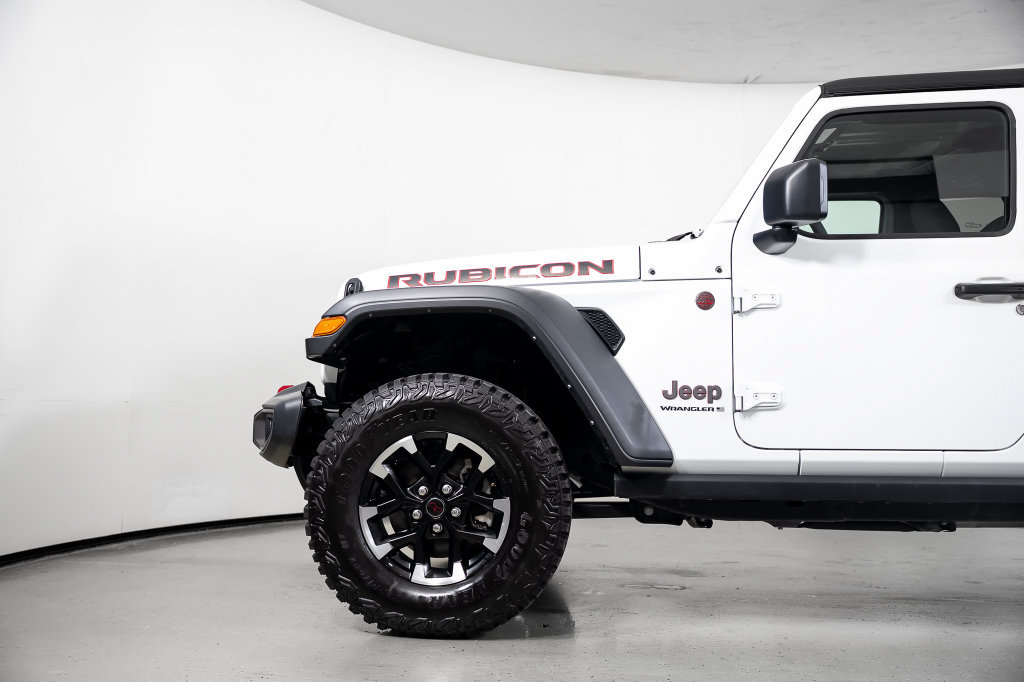 Used 2025 Jeep Wrangler Unlimited Rubicon AWD/4WD image 14