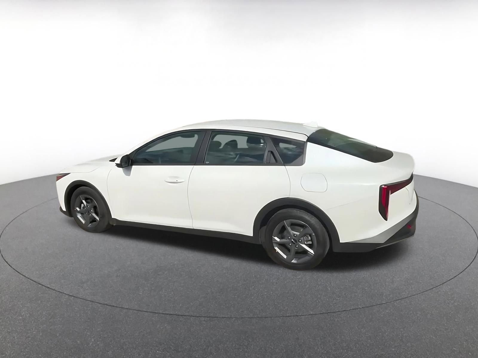 Used 2025 Kia K4 LXS FWD image 10