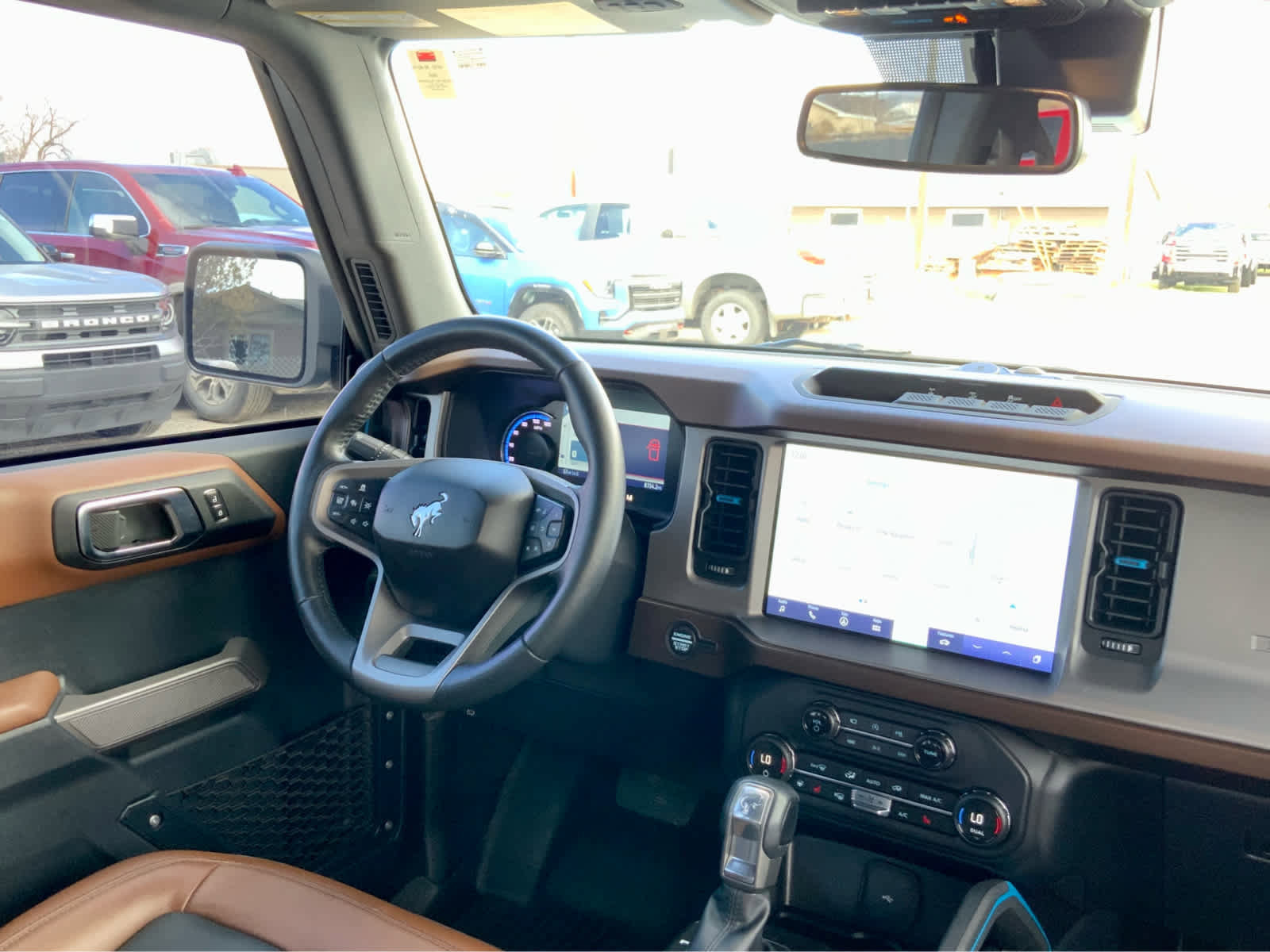 Used 2023 Ford Bronco Outer Banks image 35