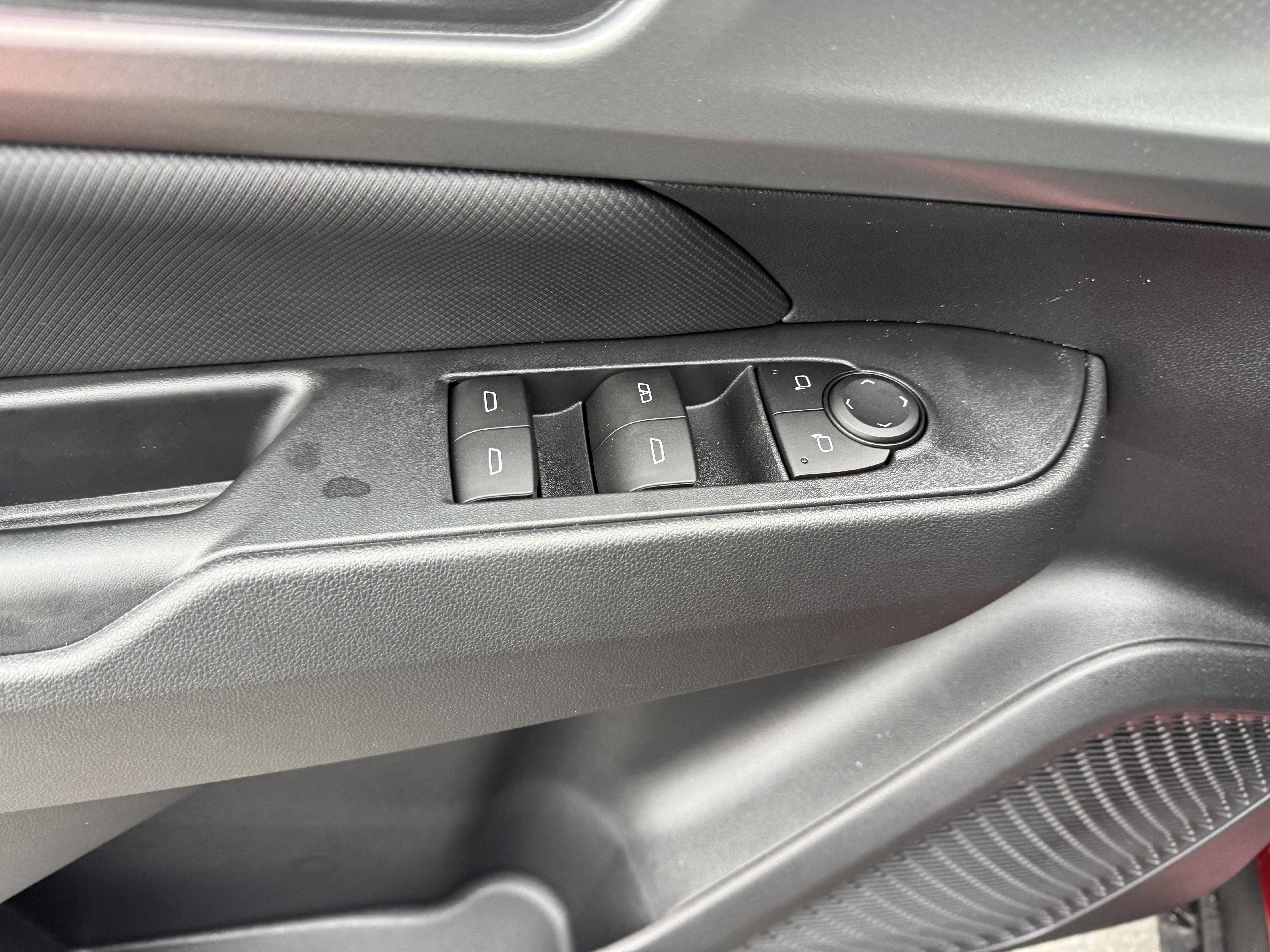 New 2026 Chevrolet Equinox EV RS FWD image 11