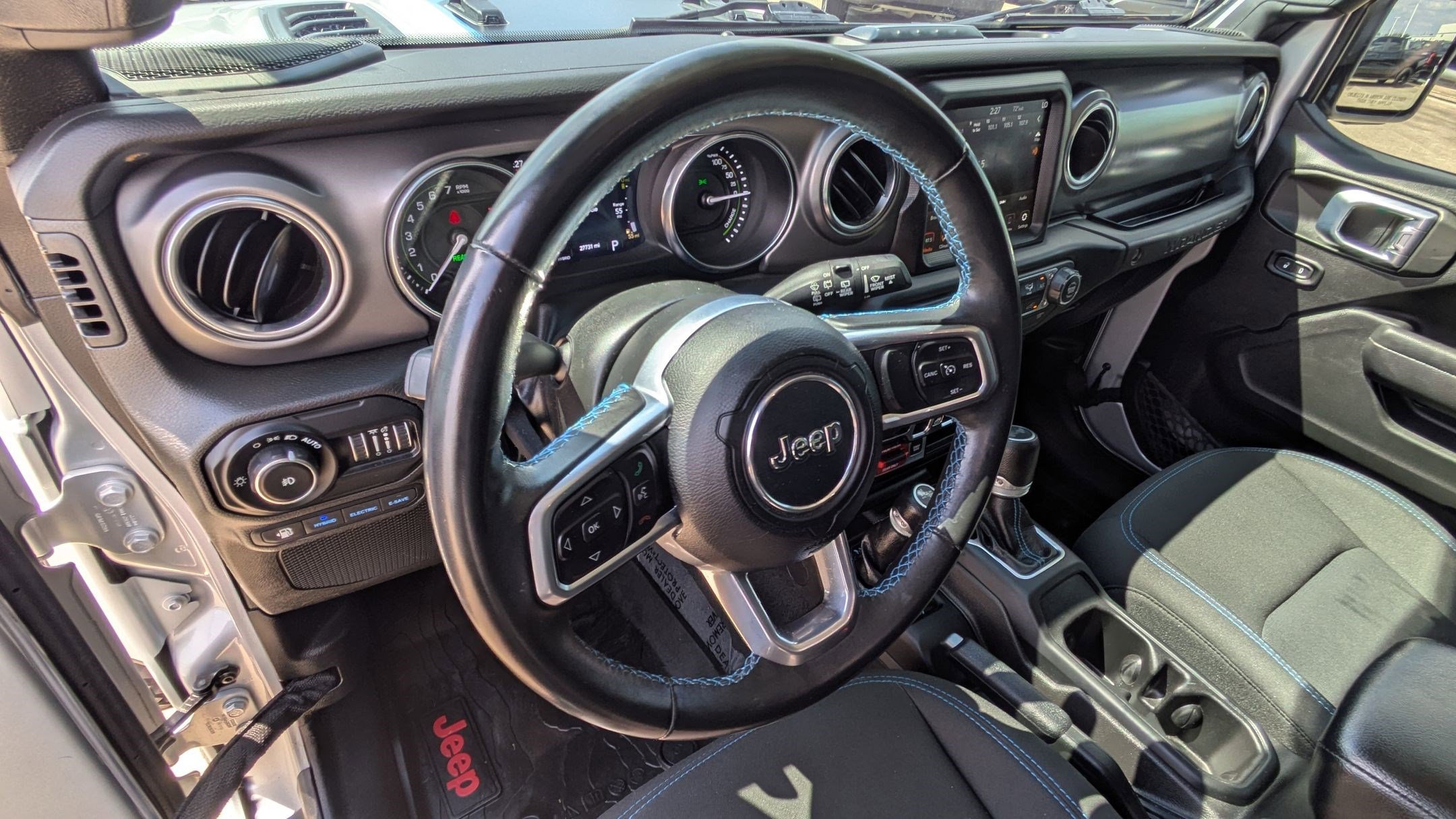 Used 2022 Jeep Wrangler Unlimited Rubicon 4xe image 12