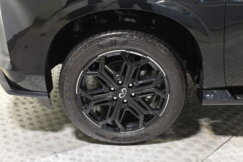 Used 2026 INFINITI QX80 4WD w/ Sport Exterior Package image 36