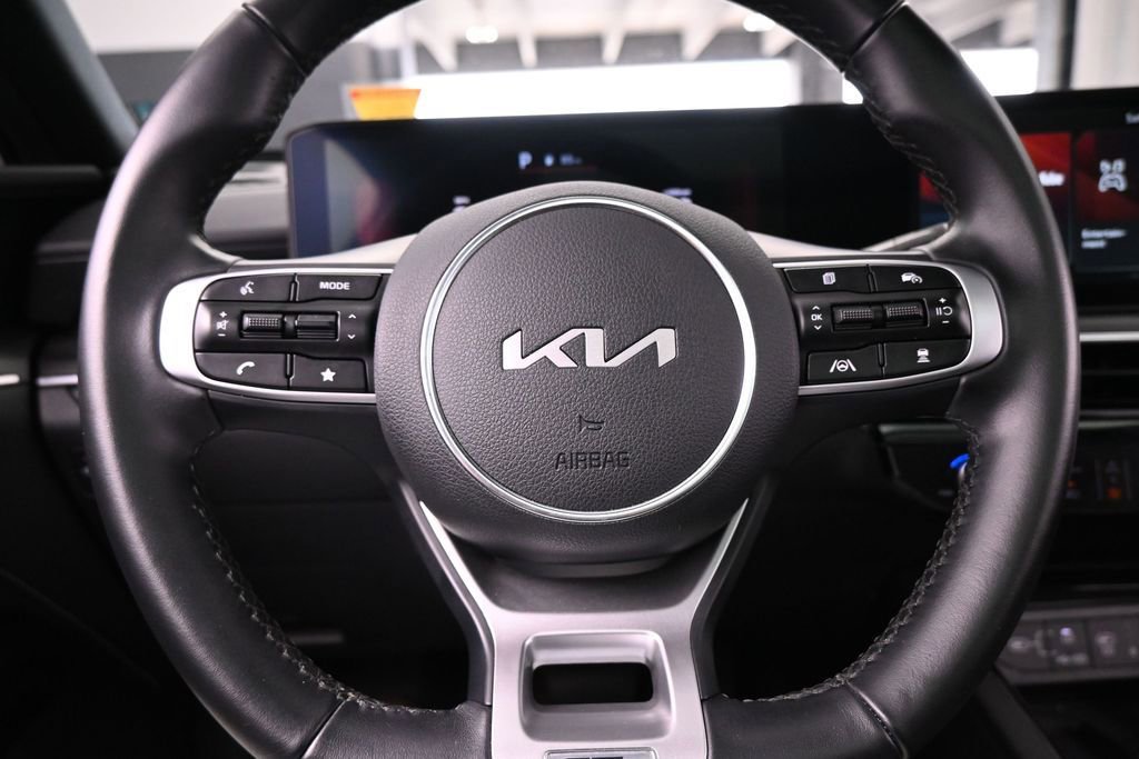 Used 2025 Kia K5 GT-Line w/ GT-Line Premium Package FWD image 31