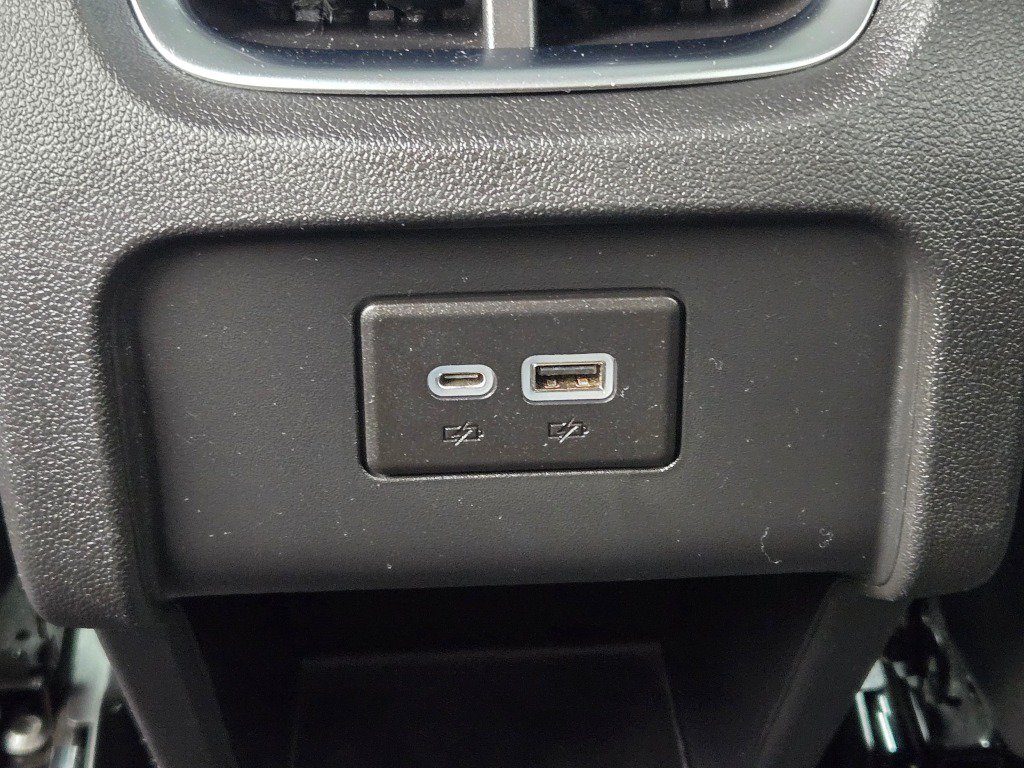 Certified 2023 Chevrolet Blazer LT w/ Convenience Package FWD image 18