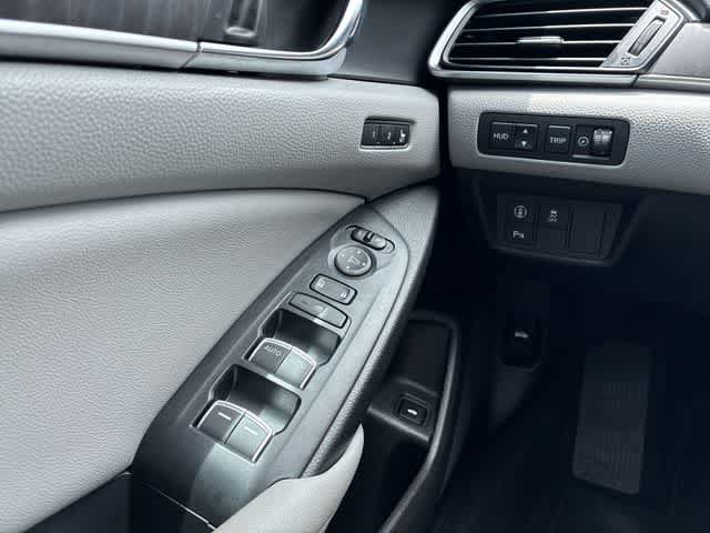 Used 2019 Honda Accord Touring image 40