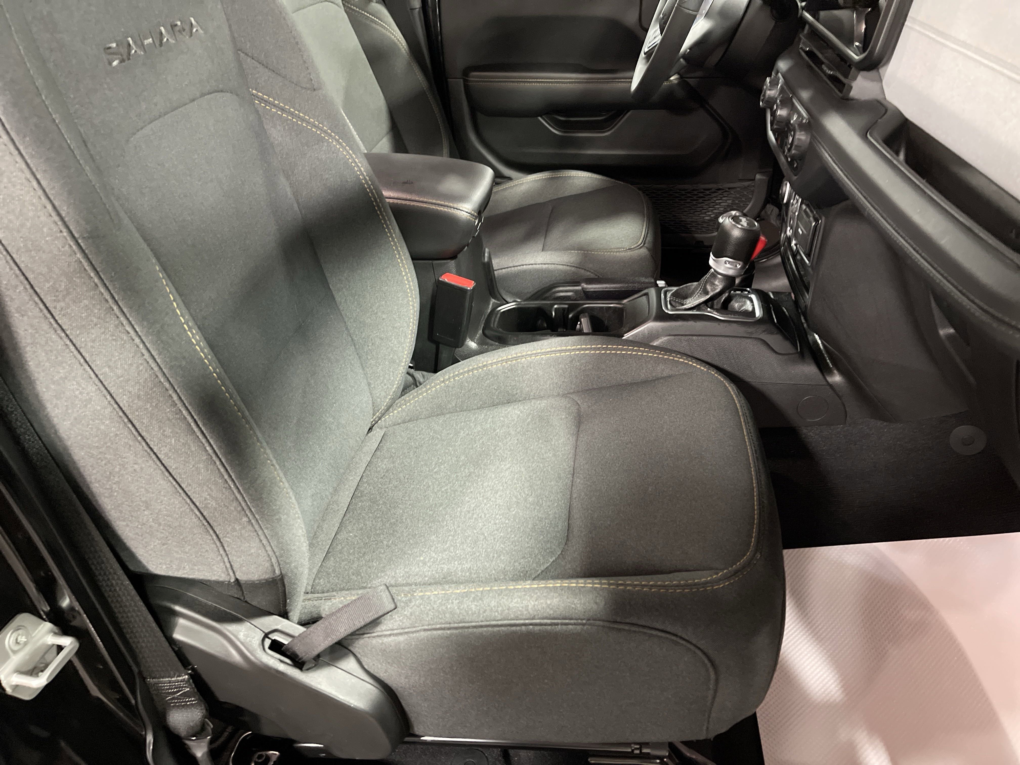 Used 2024 Jeep Wrangler Sahara w/ Safety Group image 13