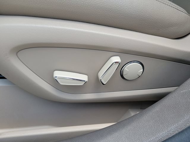 Certified 2022 Lincoln Nautilus FWD w/ Premium Package image 12