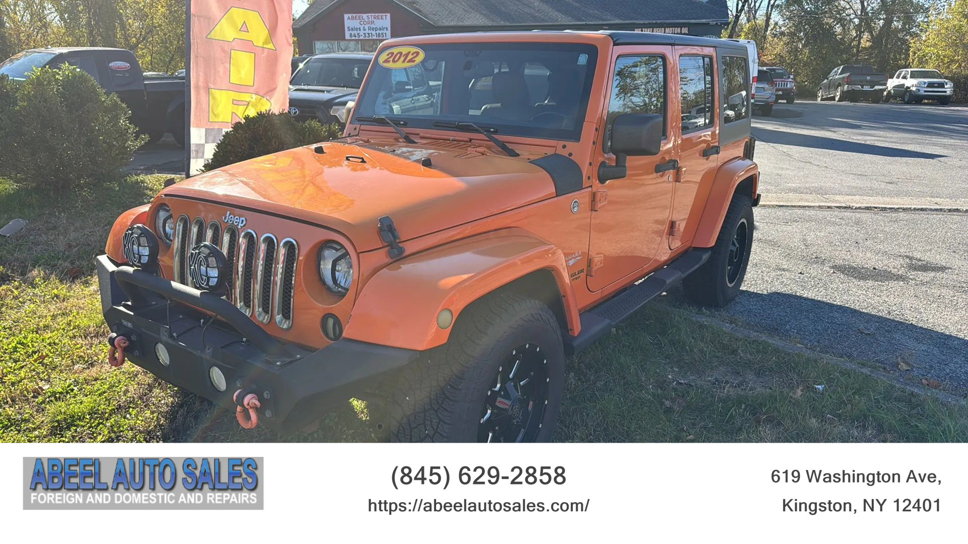 Used 2012 Jeep Wrangler Unlimited Sahara image 1