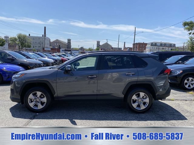 Used 2025 Toyota RAV4 XLE AWD/4WD image 8