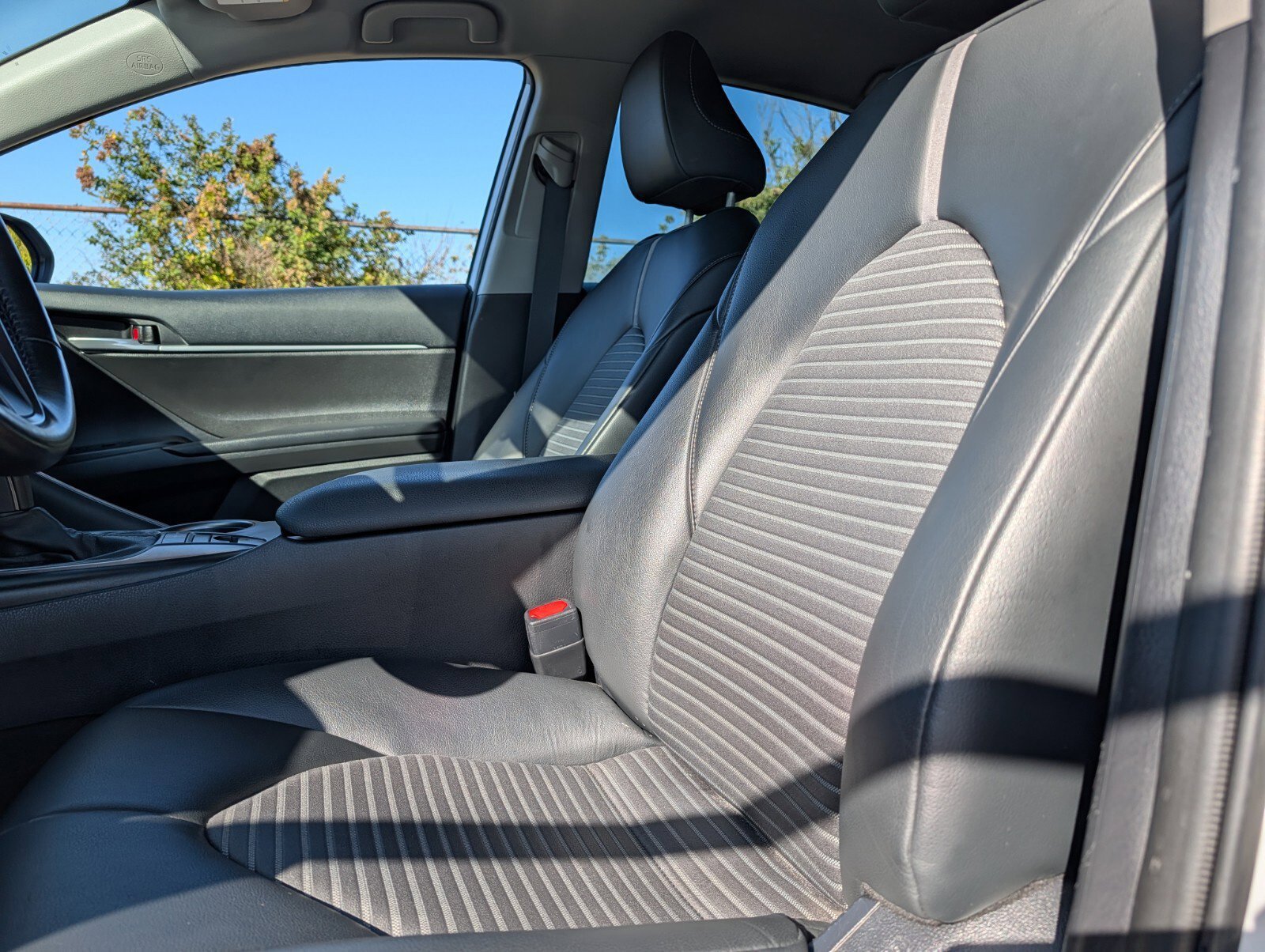 Used 2023 Toyota Camry SE AWD/4WD image 17
