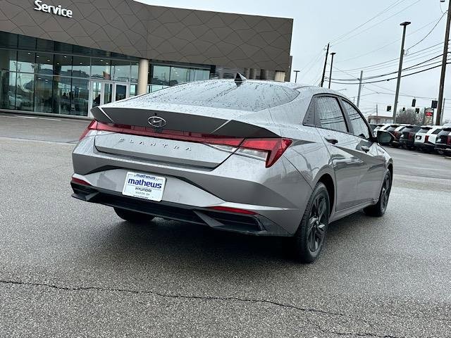 Used 2023 Hyundai Elantra SEL image 6
