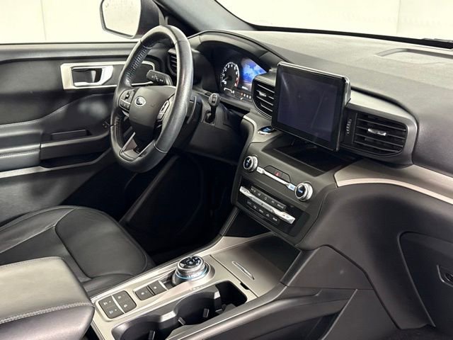 Used 2020 Ford Explorer XLT RWD image 35