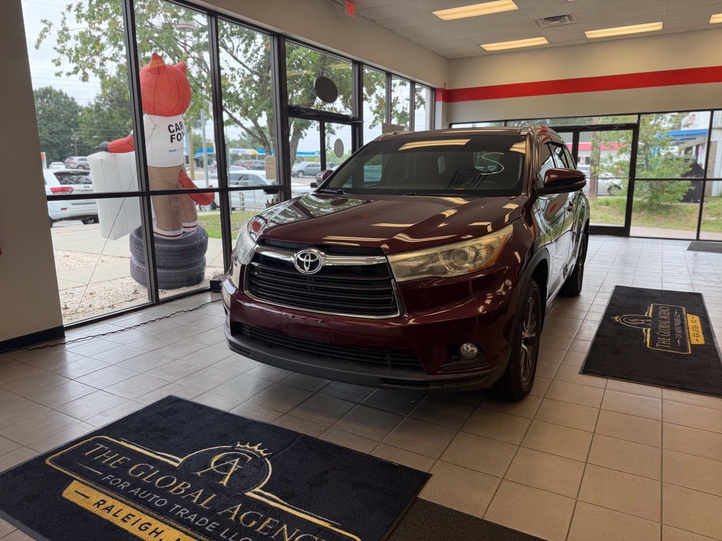 Used 2016 Toyota Highlander XLE