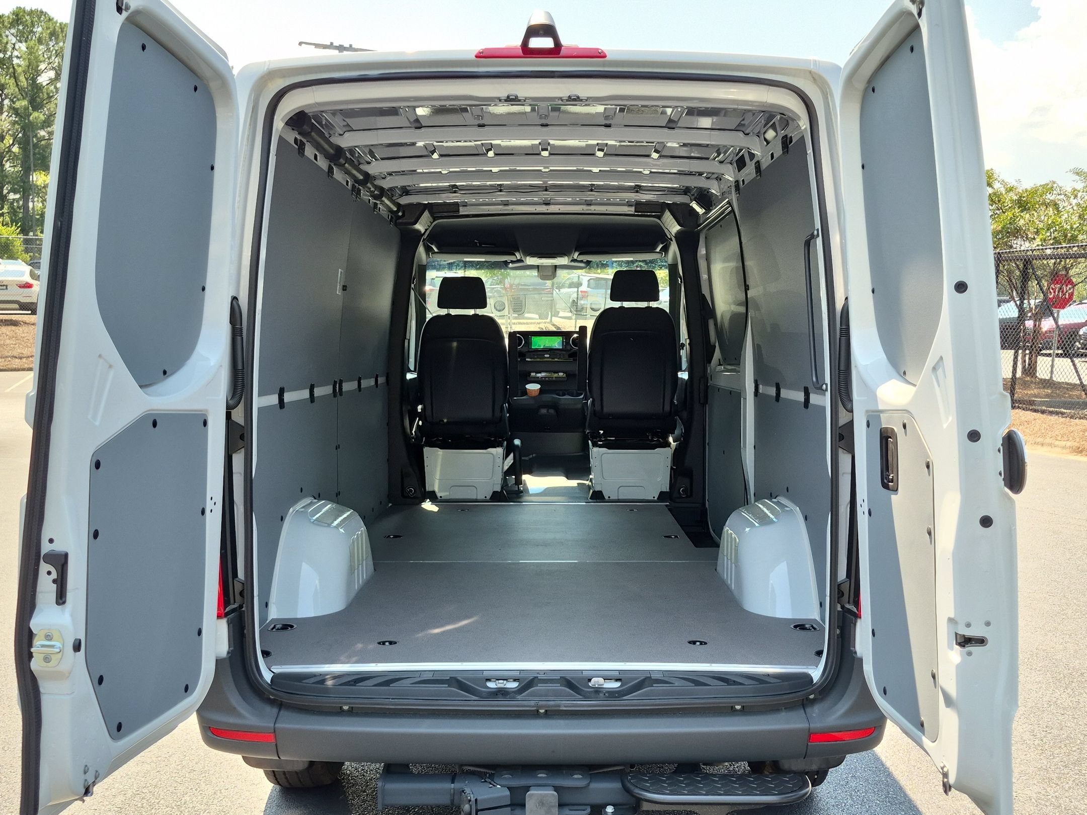 New 2026 Mercedes-Benz Sprinter 2500 image 30