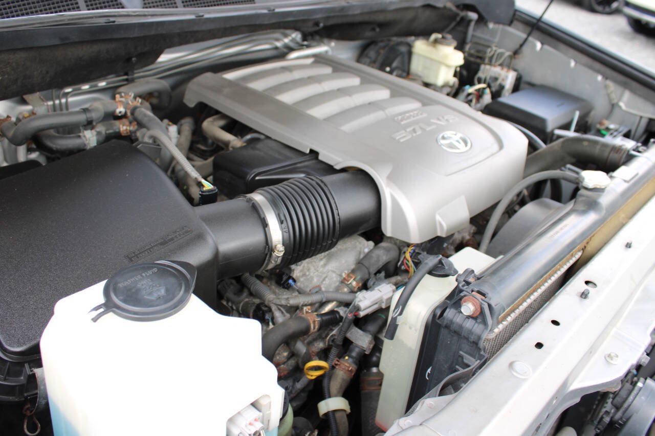 Used 2010 Toyota Sequoia SR5 AWD/4WD image 27
