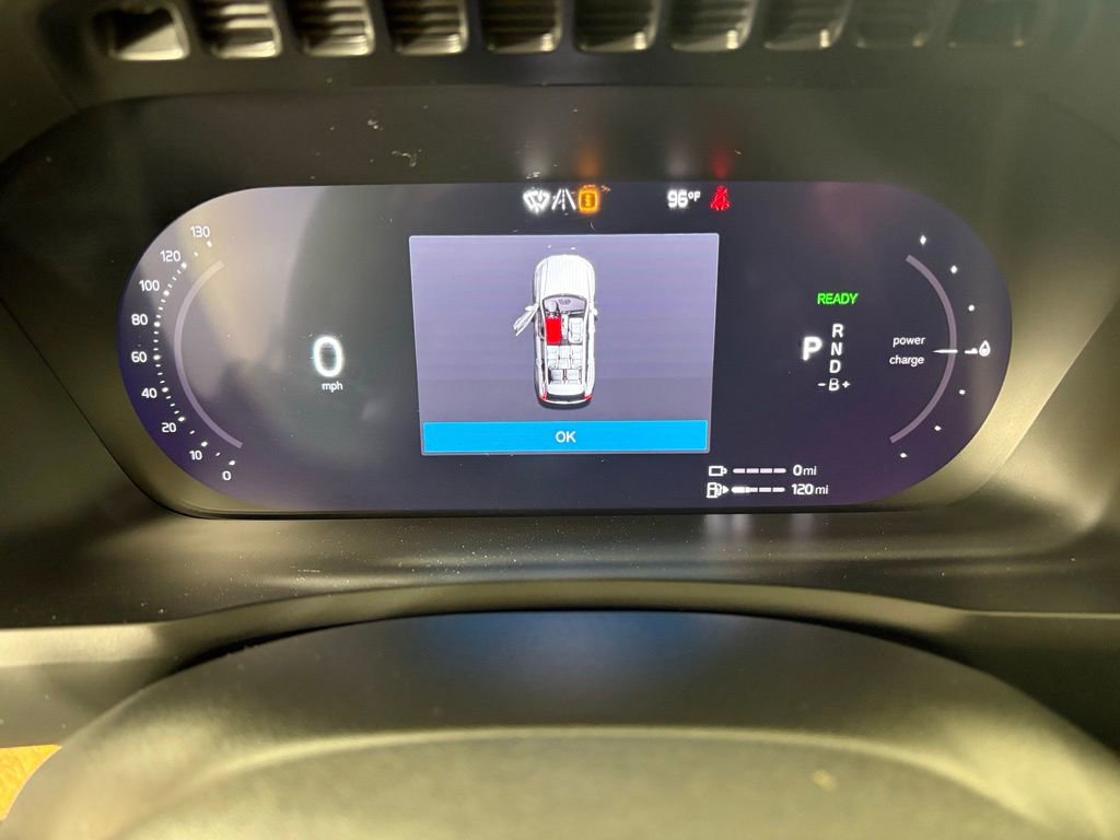 Used 2023 Volvo XC90 T8 Plus image 26