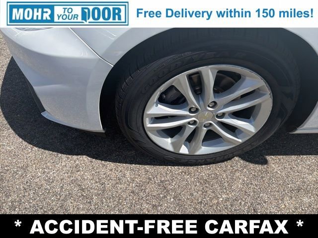 Used 2016 Chevrolet Malibu LT w/ Driver Confidence Package FWD image 9