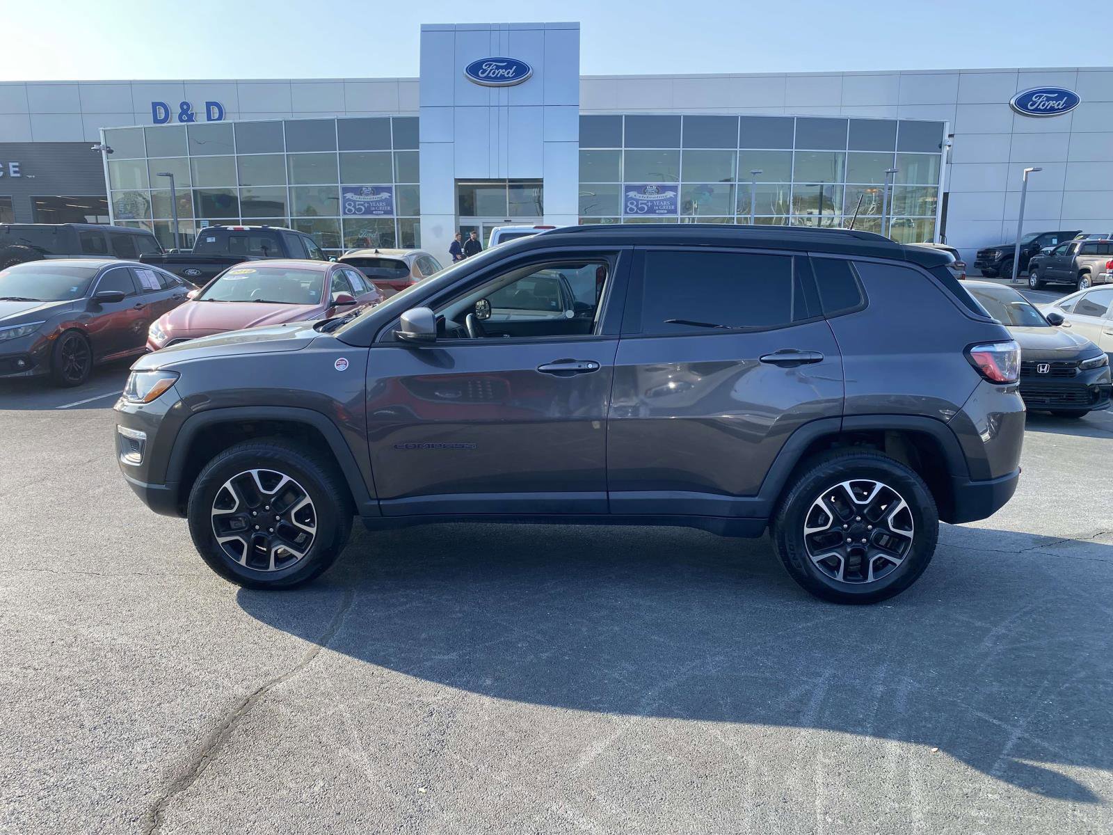 Used 2021 Jeep Compass Trailhawk image 4