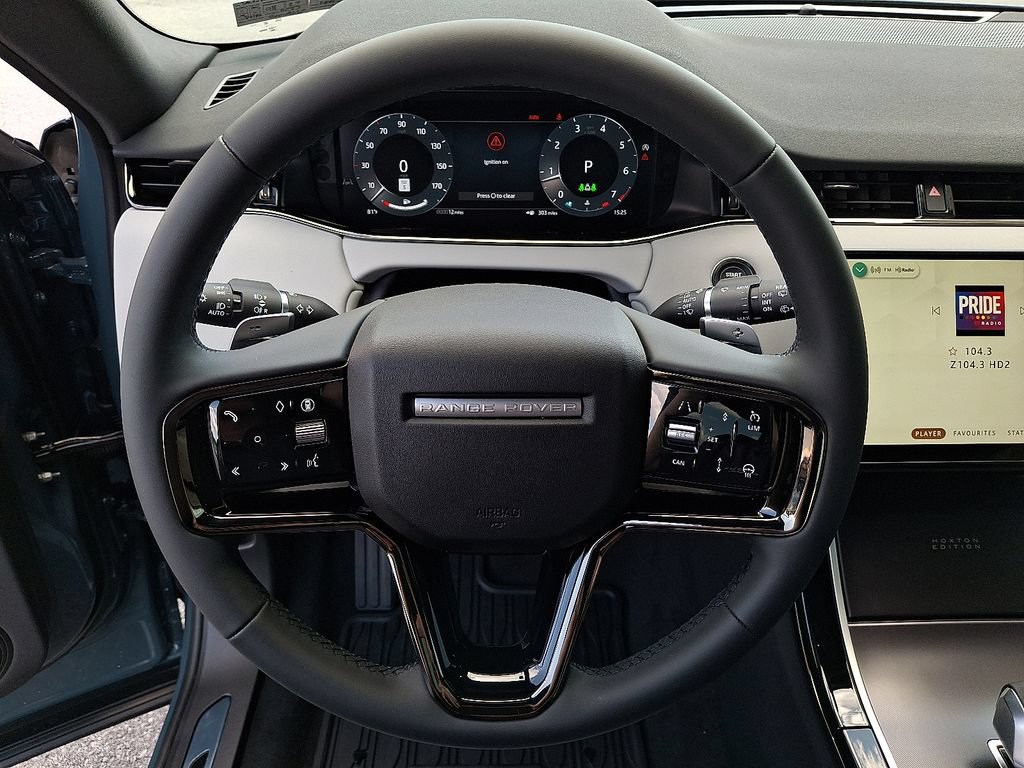 New 2026 Land Rover Range Rover Evoque Hoxton AWD/4WD image 11