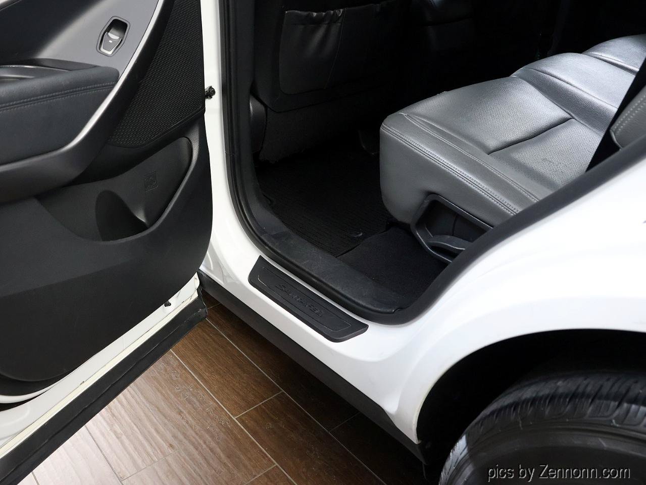 Used 2017 Hyundai Santa Fe Sport FWD image 29