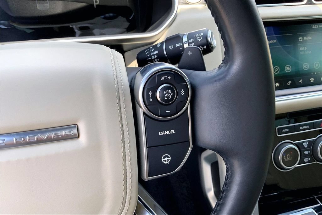 Used 2017 Land Rover Range Rover Supercharged AWD/4WD image 12