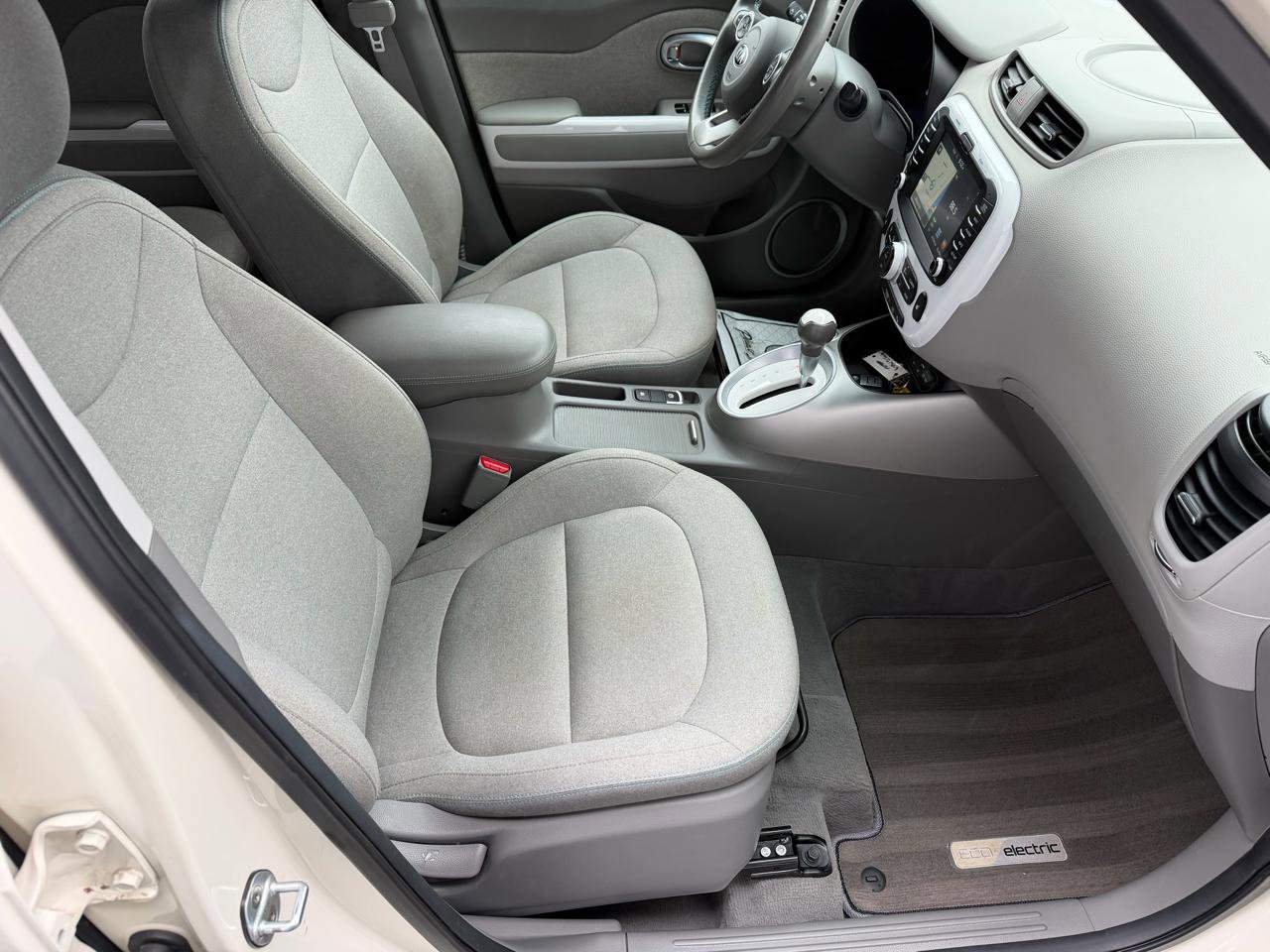 Used 2018 Kia Soul EV image 10