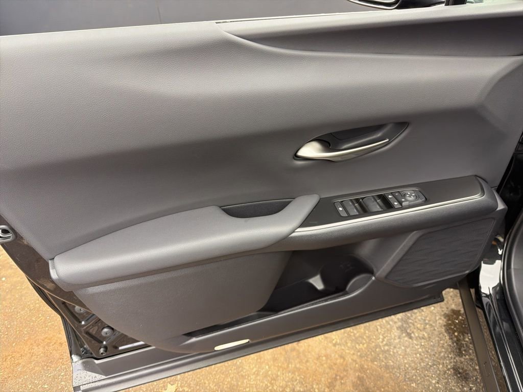 New 2026 Lexus UX 300h AWD image 9