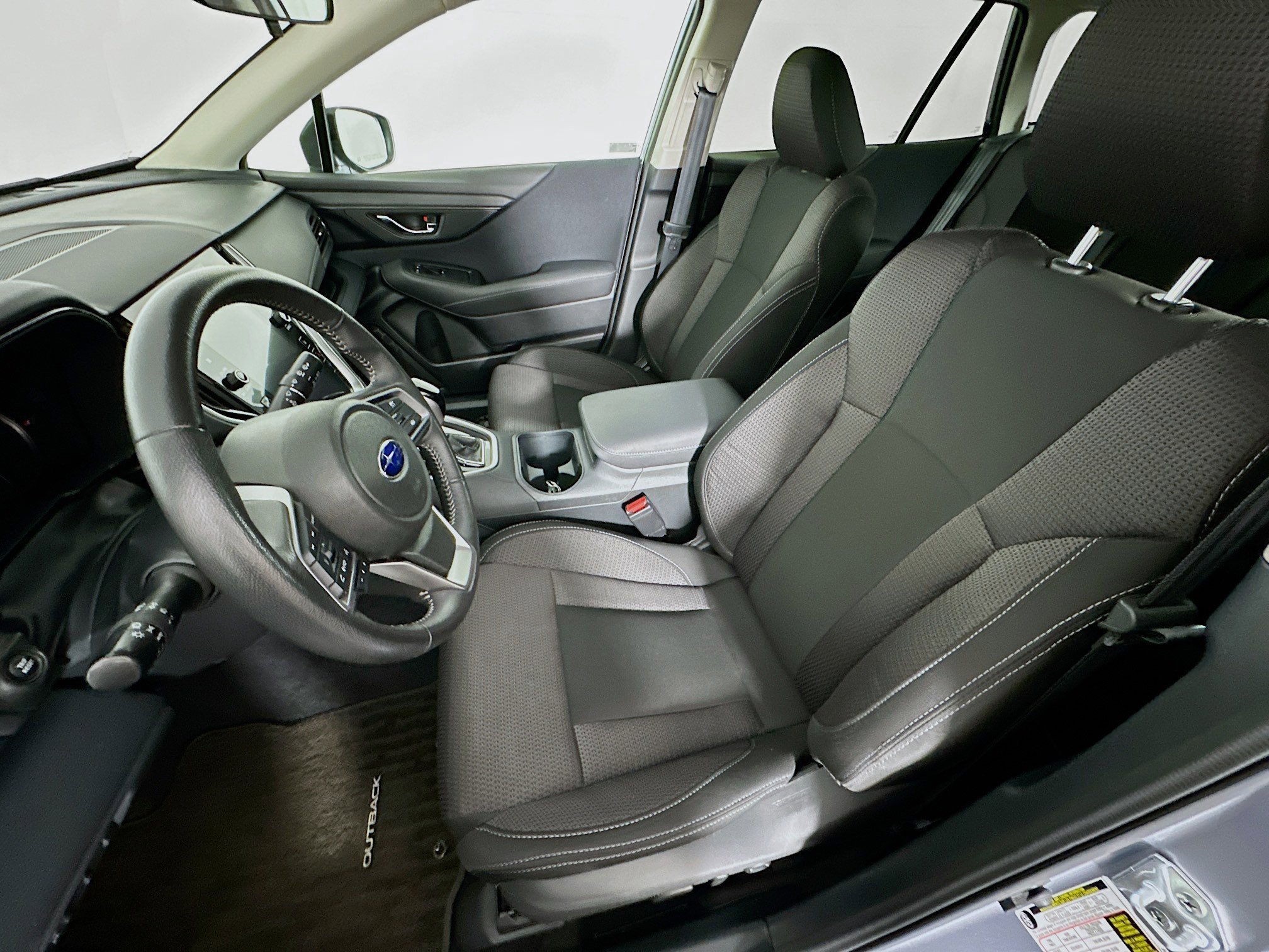 Used 2025 Subaru Outback Premium image 13