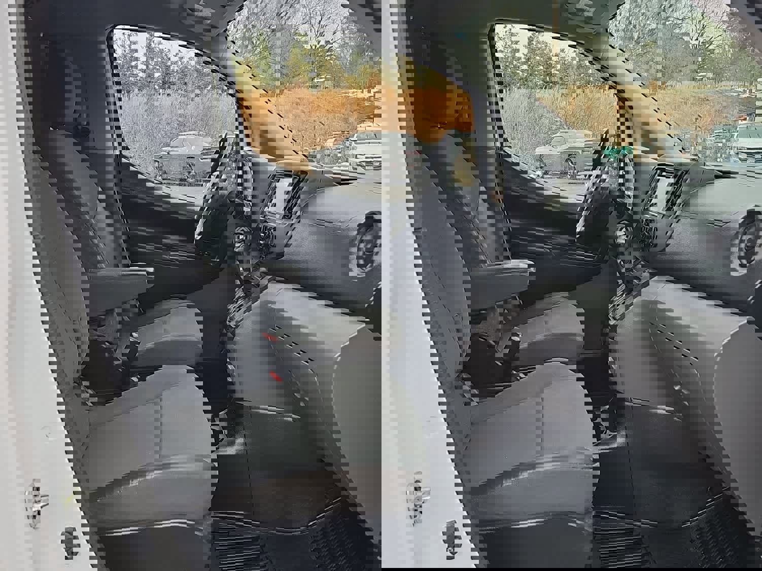 Used 2021 Nissan NV200 SV image 21