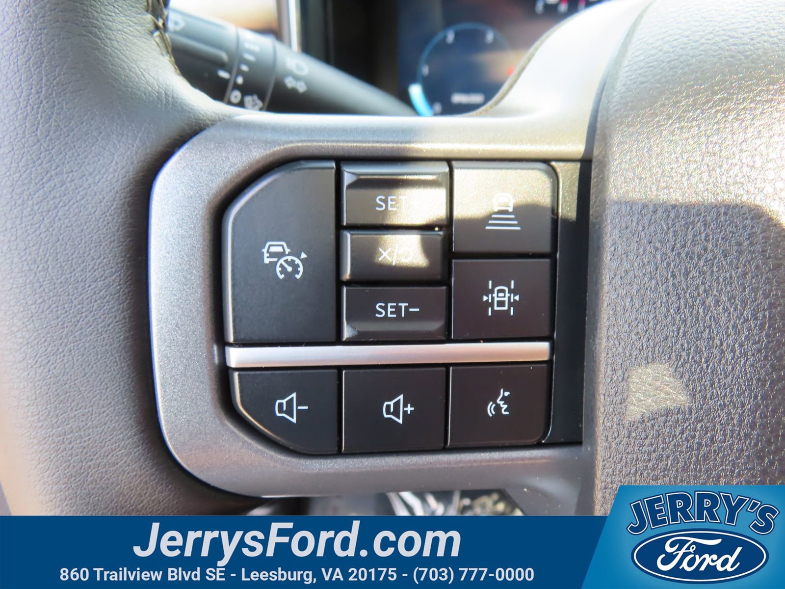 Used 2026 Ford F250 Lariat w/ Tremor Off-Road Package AWD/4WD image 22