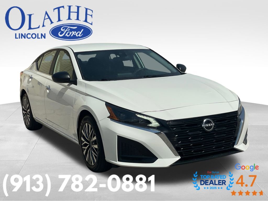 Used 2025 Nissan Altima 2.5 SV image 7