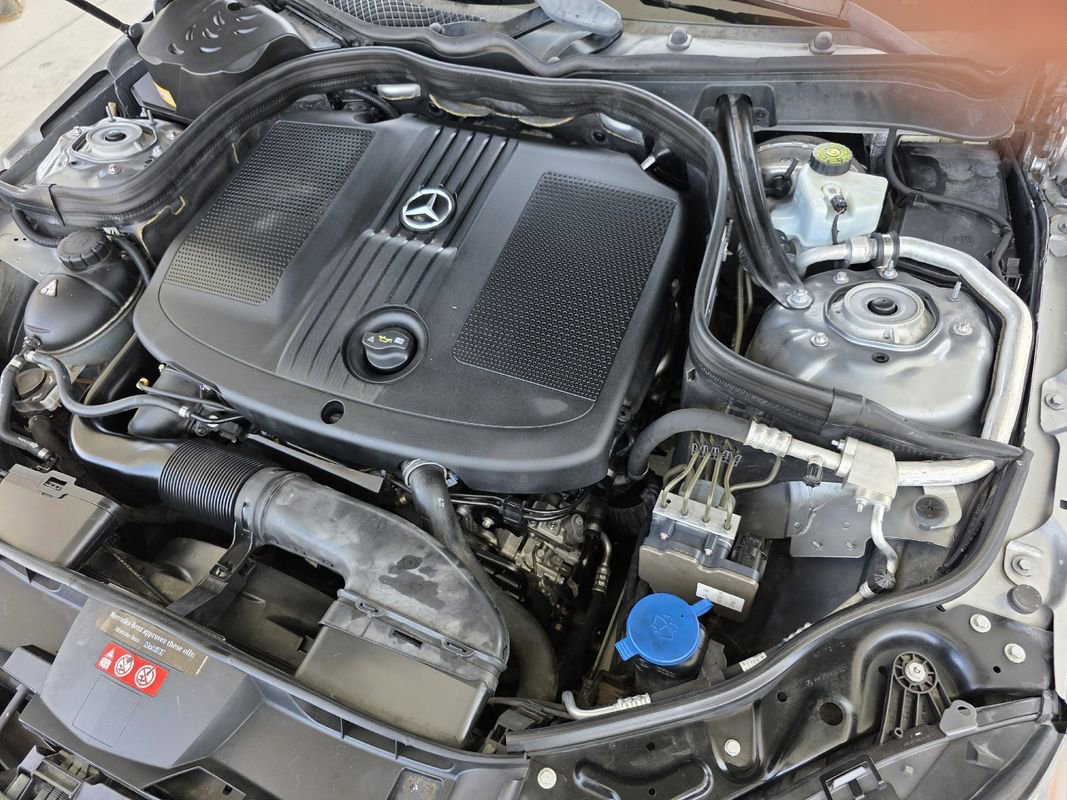 Used 2014 Mercedes-Benz E 250 BlueTEC Sedan image 33
